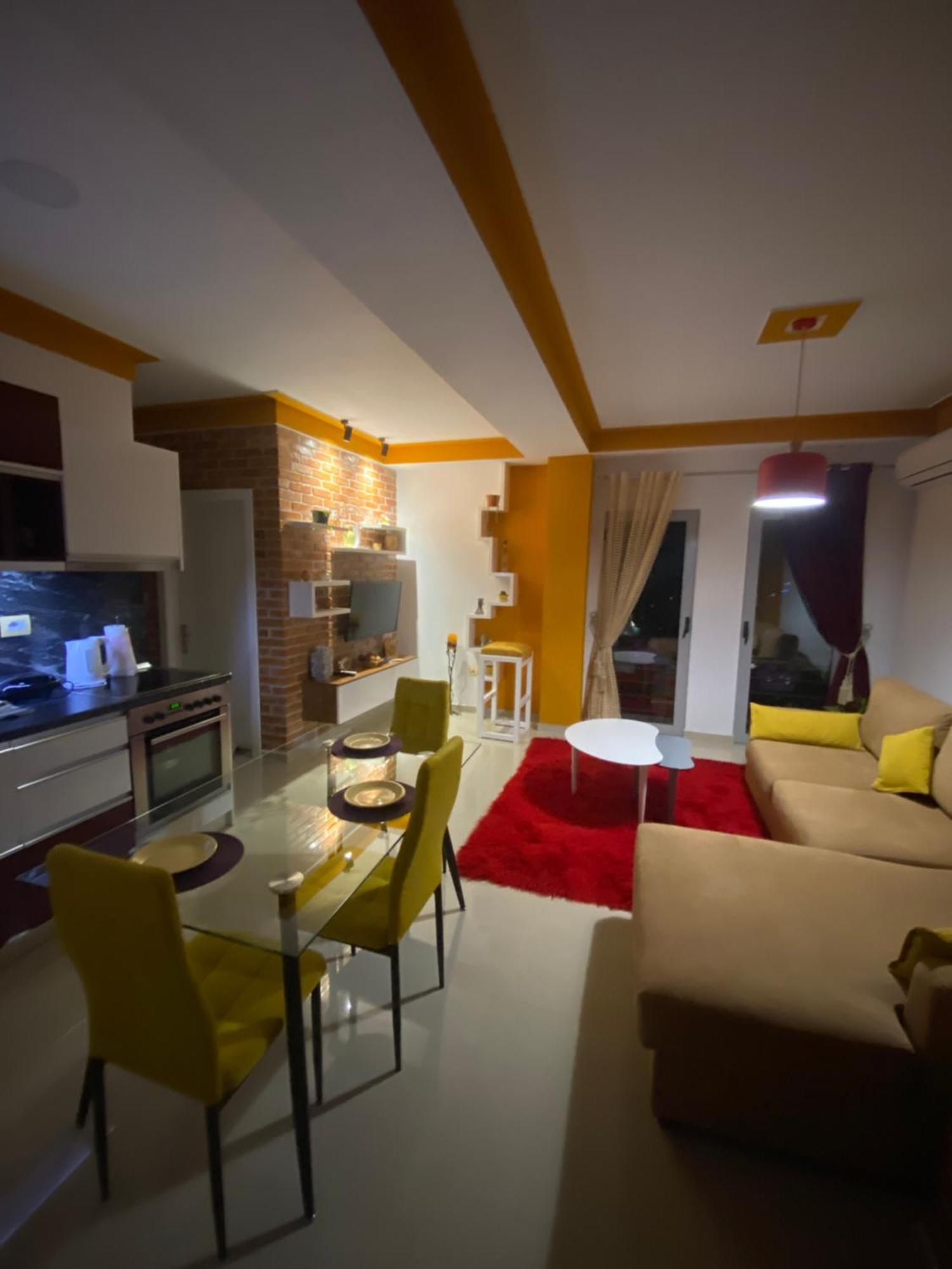 Your Apartment Pogradec Buitenkant foto